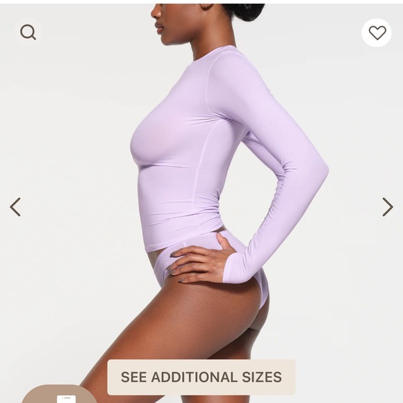 SKIMS Fits Everybody Long Sleeve T Shirt - Picture 7 of 7